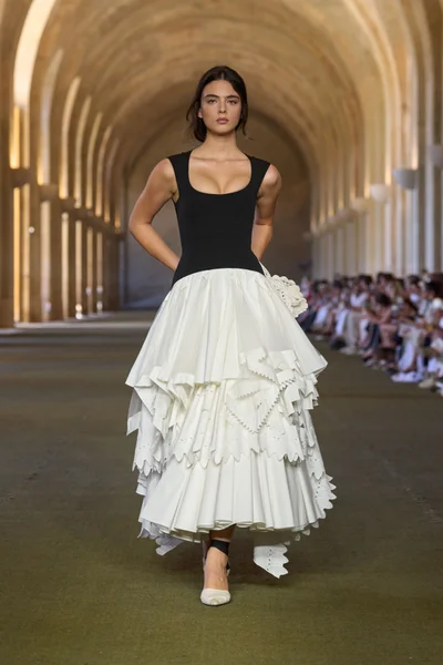 Look 9
